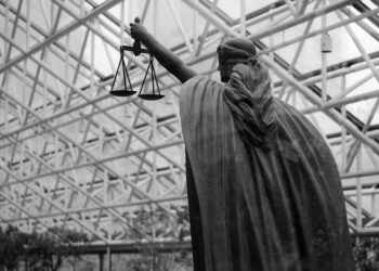 Sculpture of Lady Justice