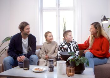 Family conversations, snacks paired with black volant diffuser at the living room - brilliant idea as it will vaporize your home with the purest essential oils, enhancing your wellbeing - completely naturally. This is the future of home scenting.