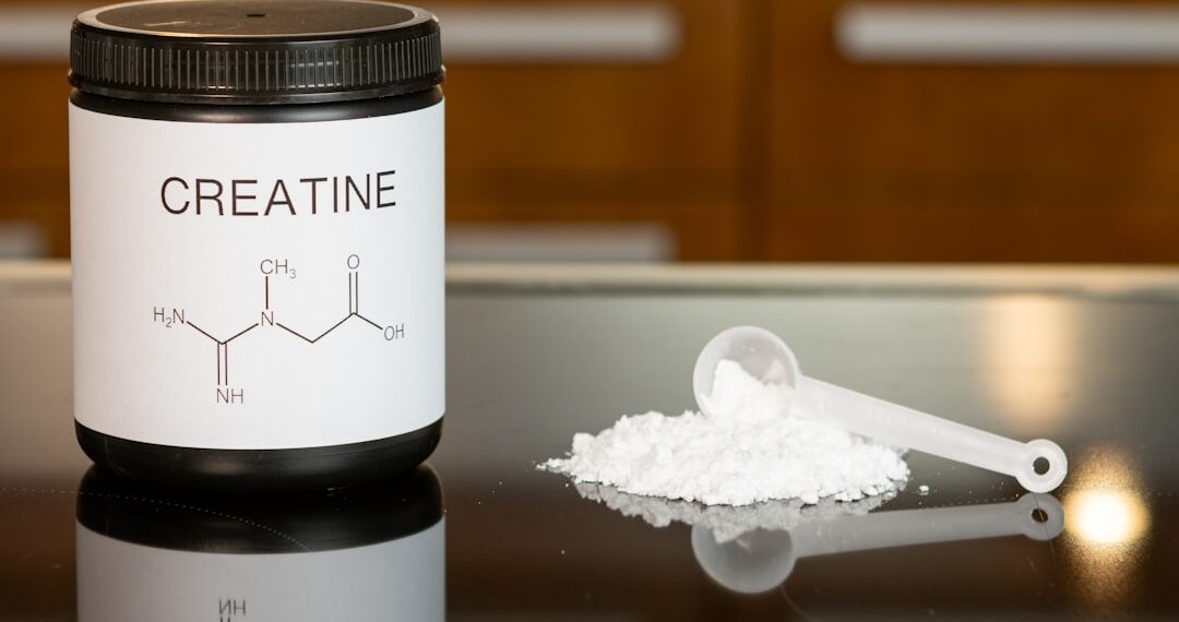 Creatine powder setup for daily fitness routine. Sharing the supplements and gear I actually use → linktr.ee/alexsaks.inspiration